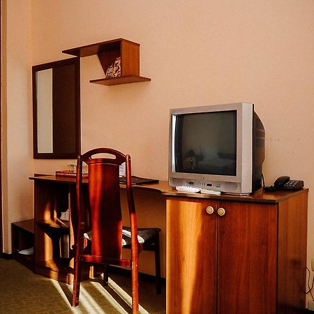 Dostyk Hotel Shymkent Exterior foto
