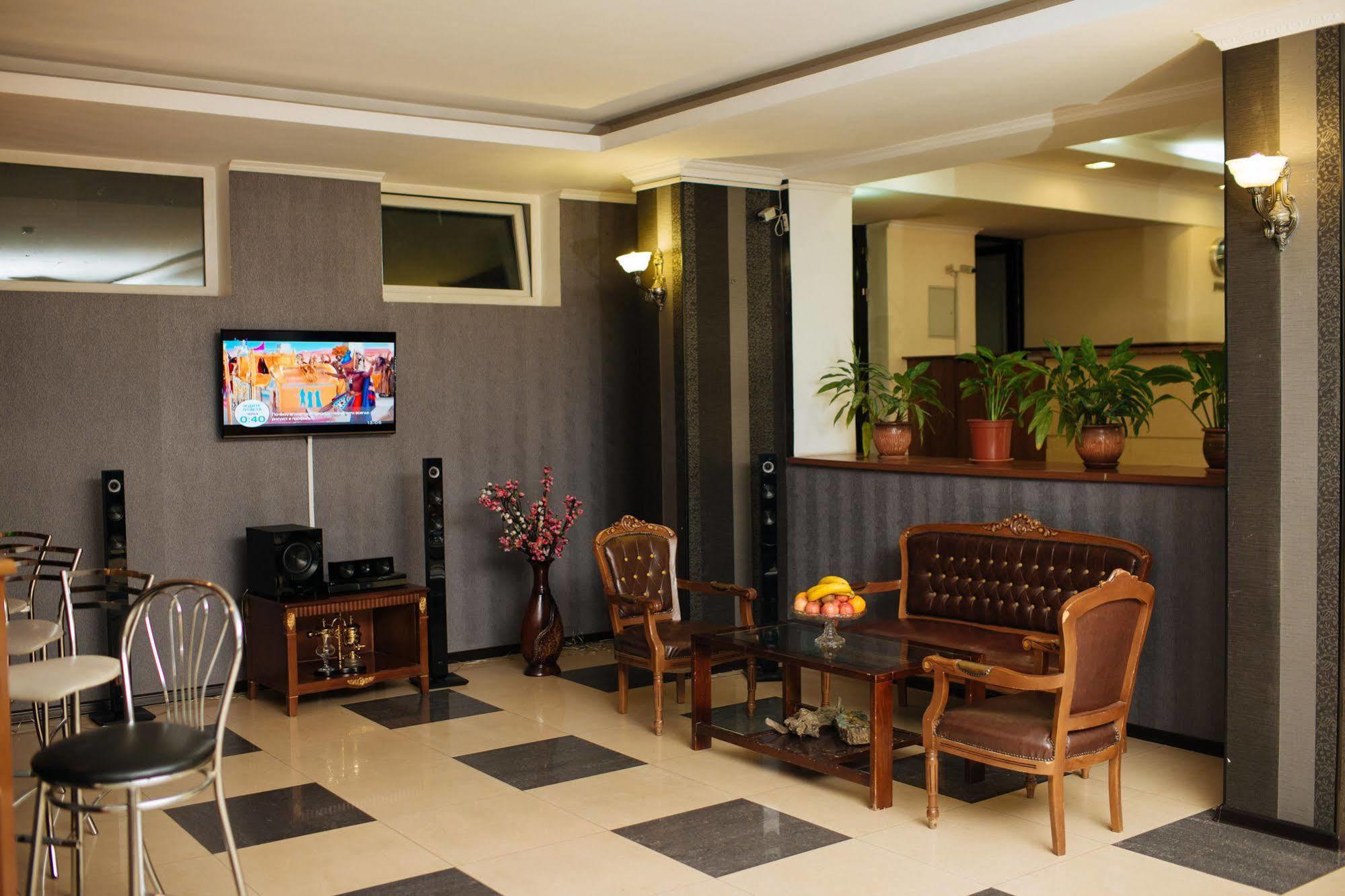 Dostyk Hotel Shymkent Exterior foto
